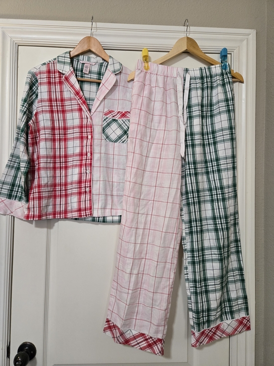 Victoria's Secret Other - Victoria's Secret Red & Green Plaid Mix-Matched Pajama Set Very Soft And Cozy